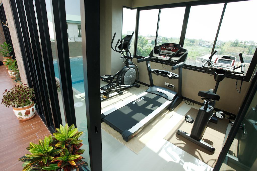Alisha Court Hotel & Residence Bangkok Exteriér fotografie